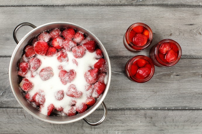 Pertimbangkan selai strawberry tanpa gula