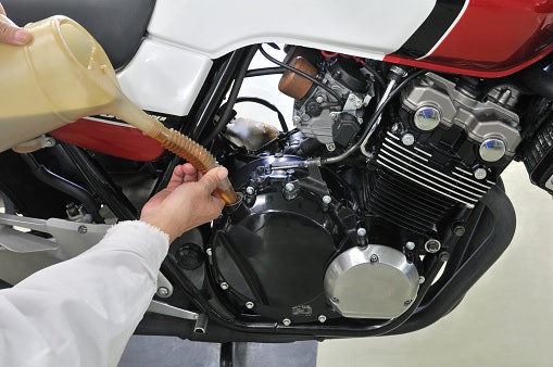 Ketahui kode JASO yang tepat untuk motor Anda: JASO MA untuk motor manual, sedangkan jaso MB untuk motor matic