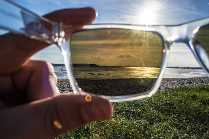 Pertimbangkan produk berlensa polarized untuk perlindungan maksimal