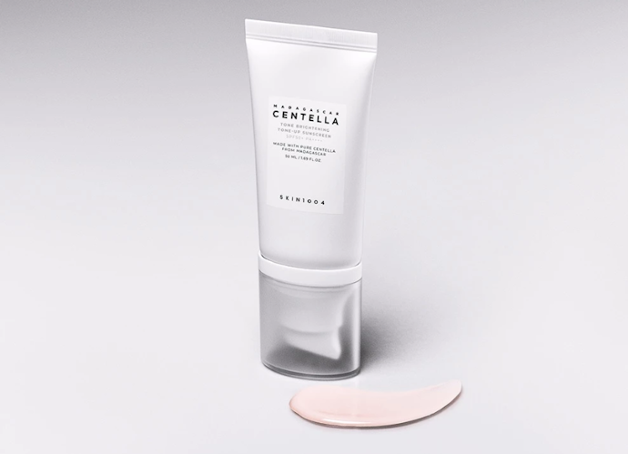 Anda memiliki kulit kusam? Pertimbangkan seri Tone Brightening untuk bantu cerahkan kulit