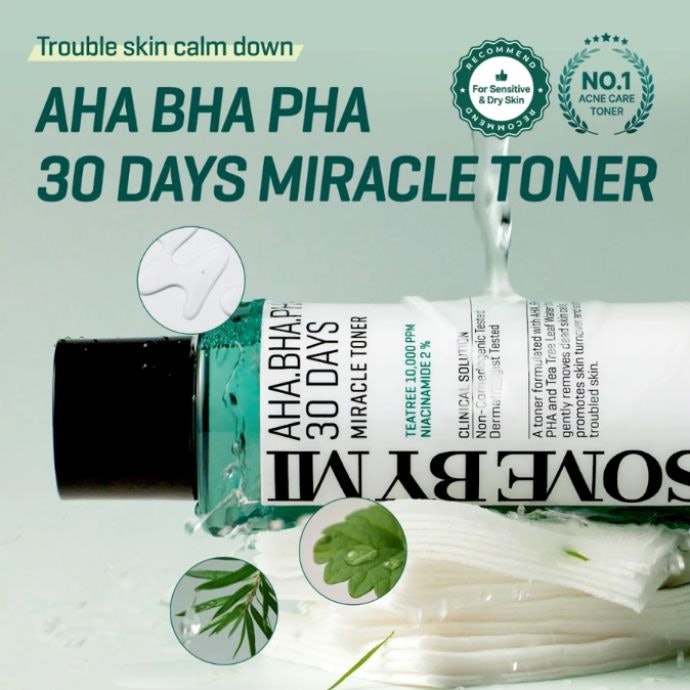 Untuk kulit berminyak dan berjerawat, pertimbangkan exfoliating toner dengan kandungan AHA/BHA