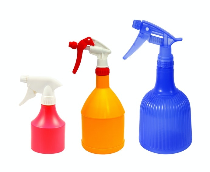 Perhatikan kapasitas botol semprotan tanaman