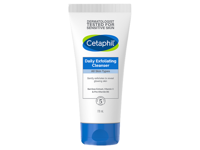 Pertama, gunakan facial wash dengan pH 4,7-5,7