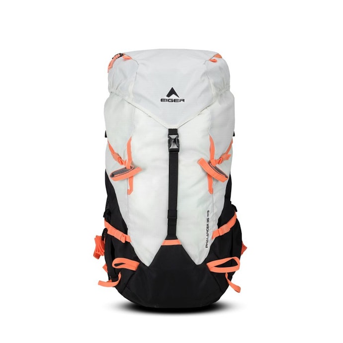 Utamakan merk tas gunung yang teruji untuk aktivitas outdoor, seperti Eiger dan Osprey