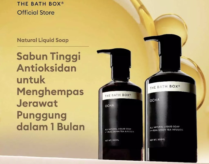 Bermasalah dengan jerawat punggung? The Bath Box Ocha Liquid Soap bisa jadi pertimbangan