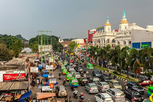 Perhatikan lokasi dan tipe hotel