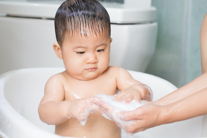Prioritaskan sabun berlabel hypoallergenic dan dermatologically tested