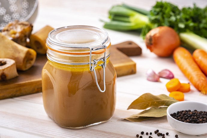 Utamakan kaldu kemasan berbentuk cair supaya Anda bisa mendapatkan produk dengan kandungan nutrisi lebih tinggi