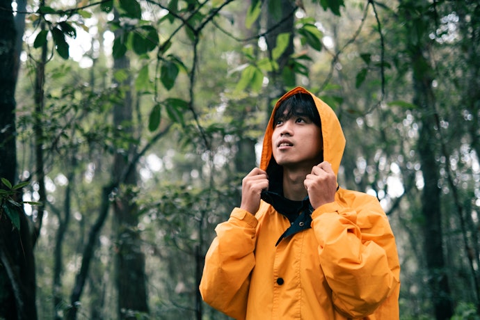 Untuk pemula, pilih bahan taslan yang bagus untuk naik gunung sekaligus terjangkau