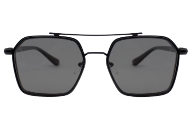 Untuk pria yang sering beraktivitas di luar ruangan, utamakan kacamata hitam polarized dan anti-UV