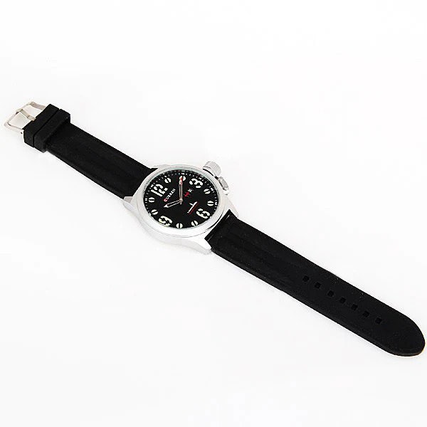 Tentukan jenis tali jam tangannya: stainless steel, silicone, atau leather