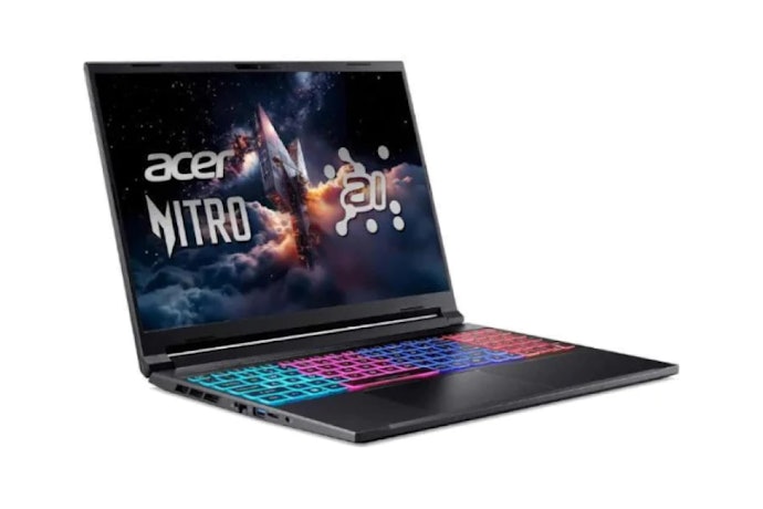 Pastikan laptop memiliki port lengkap seperti HDMI, USB-A, USB-C, dan audio jack 3.5
