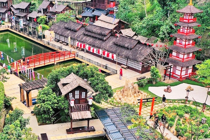 Dapatkan pengalaman unik dengan berkunjung ke tempat wisata ala luar negeri seperti The Great Asia Africa