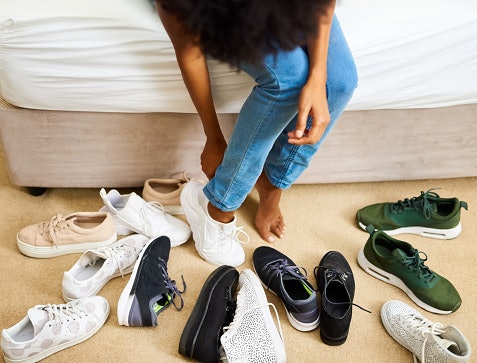 Pastikan warna sepatu adidas pas dengan gaya Anda