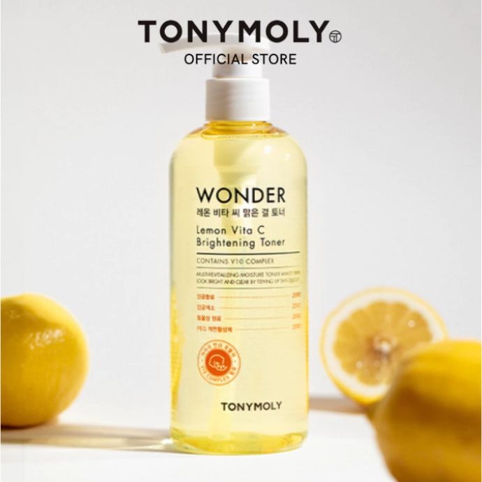Untuk mengatasi kulit kusam dan flek hitam, pilih brightening toner yang mengandung vitamin C atau niacinamide