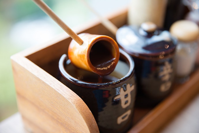 Perhatikan perbedaan antara saus teriyaki lokal dan impor