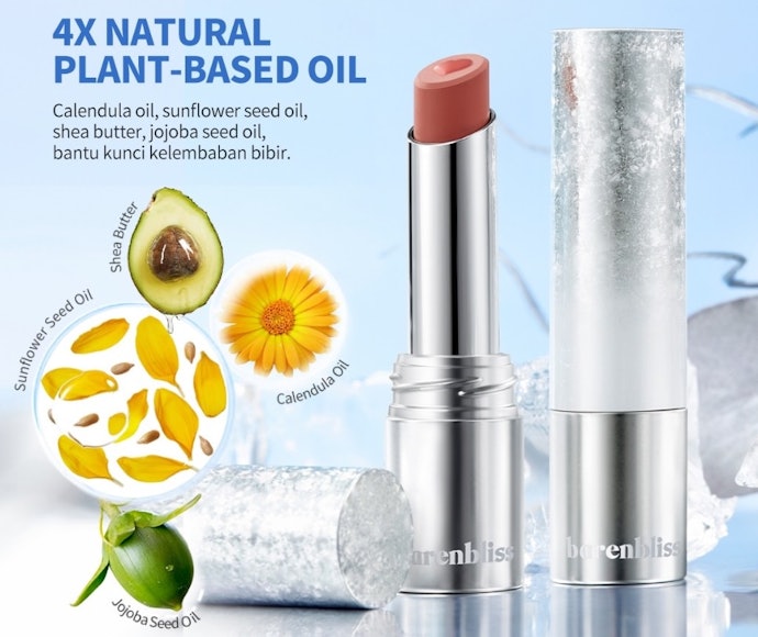 Agar bibir tidak kering, pilih lipstik yang dilengkapi kandungan pelembap, seperti shea butter atau plant oil