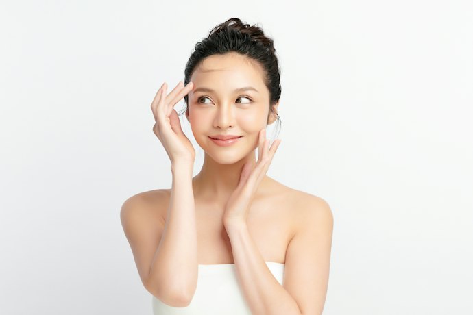 Untuk merawat kulit secara keseluruhan, pilih suplemen glutathione dengan tambahan vitamin atau mineral