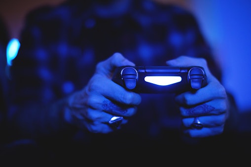 Cari tahu desain dan berat ideal gamepad Android