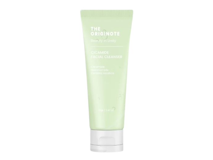 Kulit usia 40-an cenderung kering. Pastikan facial wash bertekstur cream dan mengandung pelembap: gliserin, hyaluronic acid, ceramide, atau Aloe vera
