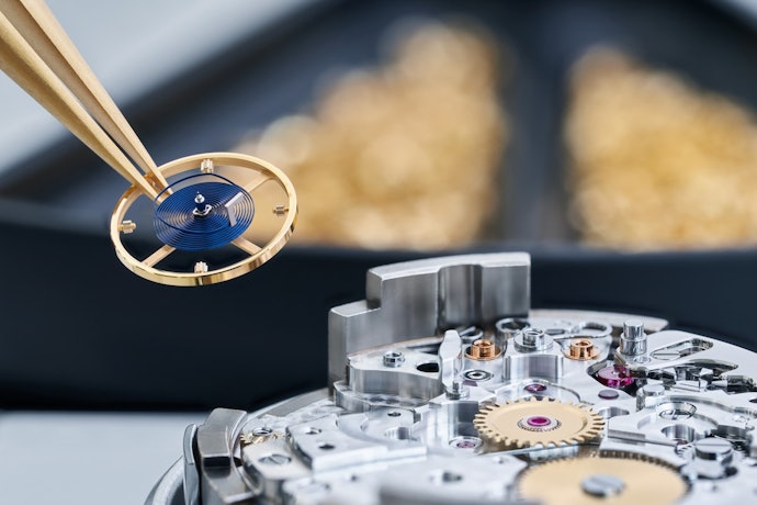 Pertimbangkan kaliber Rolex generasi terbaru, seperti 4131, 9002, atau 7140