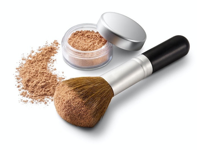 Cek juga kandungan antiaging lainnya untuk merawat kulit, seperti peptida, kolagen, atau antioksidan