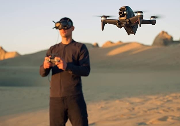 Untuk hobiis atau pilot First Person View (FPV), pilih seri DJI Avata dan DJI FPV