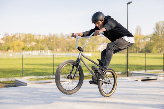 Untuk sepeda BMX, pastikan memilih setang yang kukuh dan fleksibel