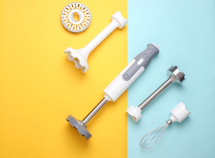 Agar lebih awet, cari hand blender yang tiap bagiannya mudah dilepaskan sehingga lebih mudah dibersihkan