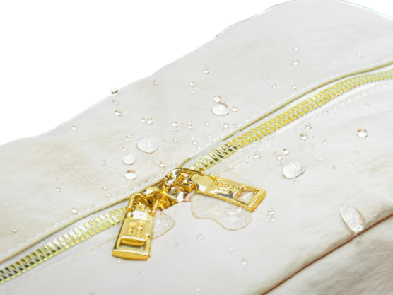 Pastikan bahan memiliki klaim waterproof