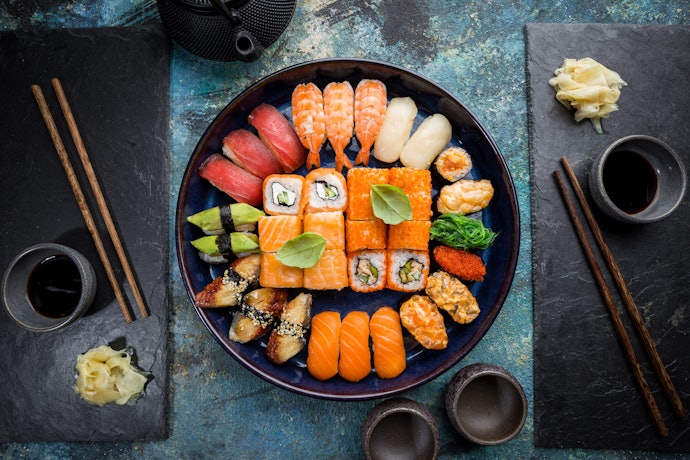 Perhatikan jumlah sushi di dalam paket sushi cake