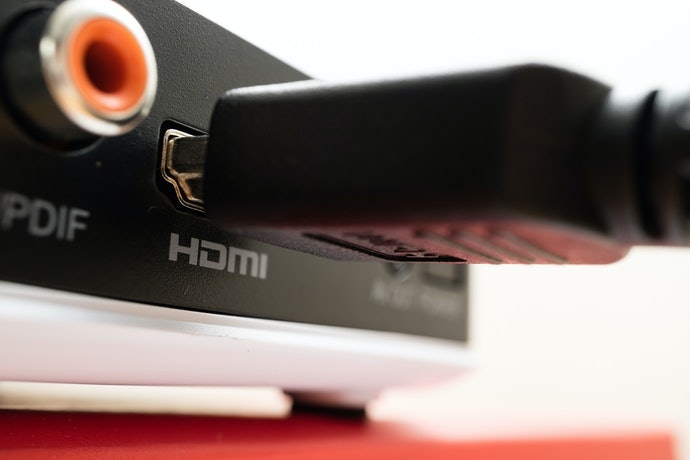 Pastikan produknya memiliki port HDMI jika Anda ingin menghubungkan smartphone ke monitor