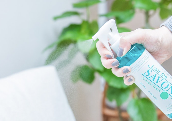 Pilih tipe cairan atau foam tanpa air untuk membersihkan noda; Makin ampuh dengan fungsi tambahan seperti pewangi