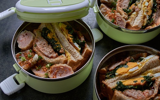 Pertimbangkan lunch box set