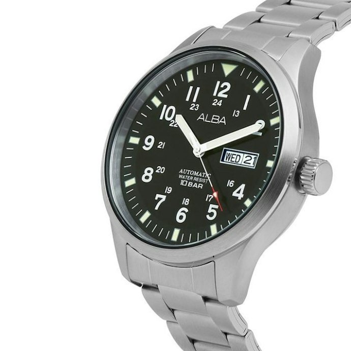 Pilih movement quartz, automatic, atau digital sesuai kebutuhan pemakaian