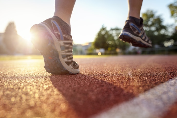 Heel counter yang kaku, tidak mudah membuat lelah