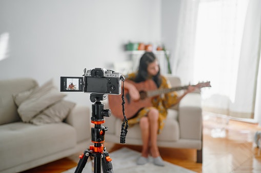 Pilih tripod dengan kapasitas beban dua kali lipat dari berat kamera
