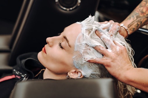 Kurangi kerusakan rambut dengan treatment tambahan