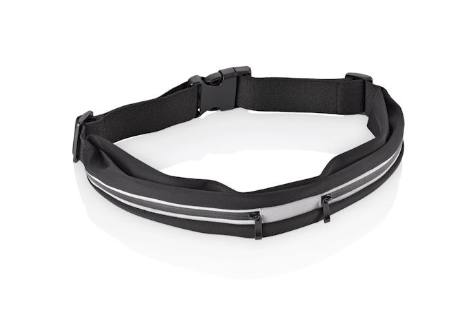 Untuk menjaga kenyamanan saat lari, pilih running belt dengan strap yang bisa disesuaikan