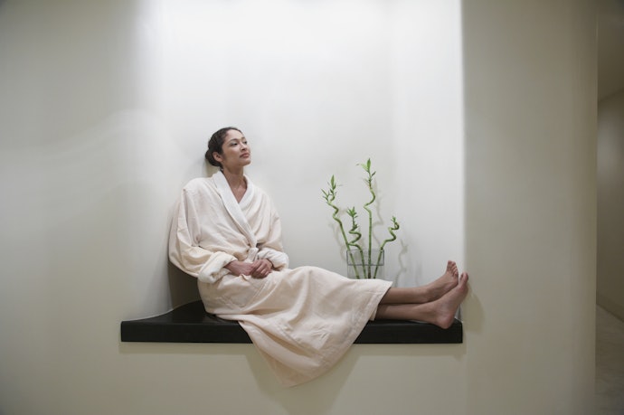 Cari handuk kimono jumbo dengan lingkar dada minimal 120 cm bagi Anda yang berbadan besar