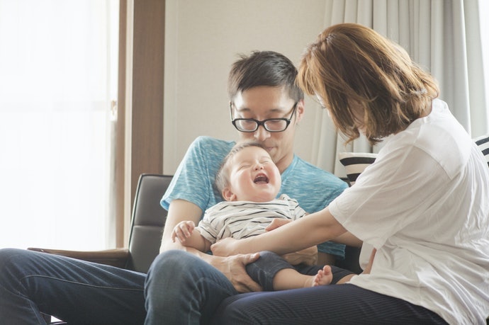 Pastikan bayi selalu berada dalam pengawasan orang dewasa