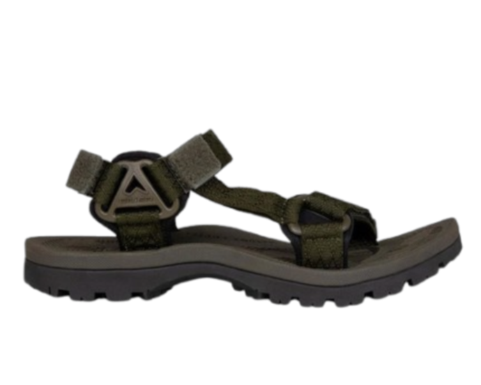 Utamakan sandal yang dilengkapi tali pengikat seperti produk dari EIGER jika Anda hobi hiking