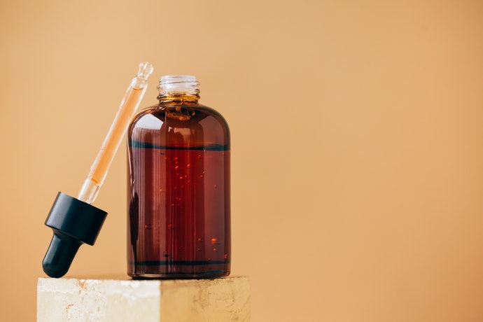 Supaya minyak tidak cepat rusak, pilih yang dikemas dalam botol gelap