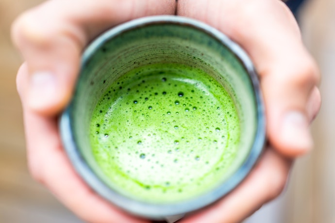 Hindari matcha yang meninggalkan sisa rasa pahit di lidah