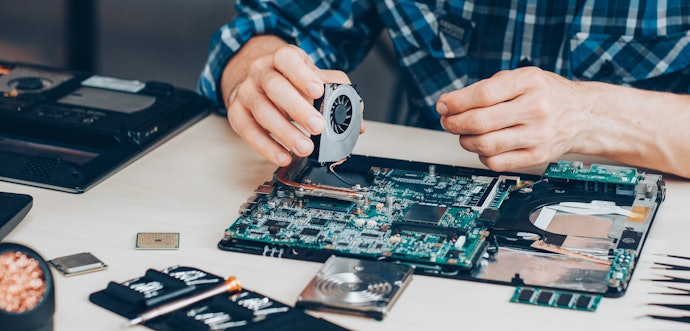 RAM dan SATA juga penting untuk diketahui