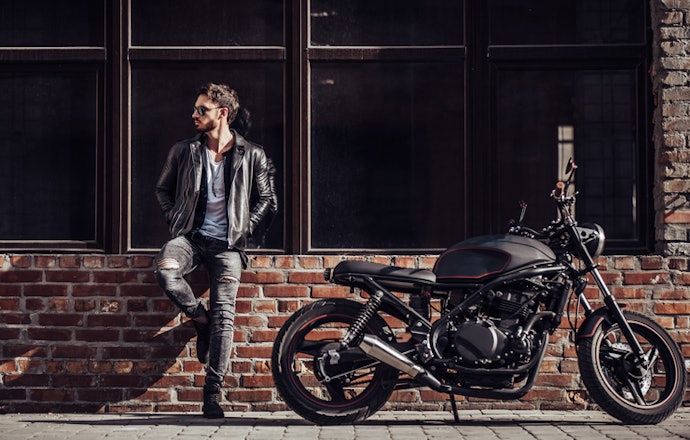 Sesuaikan desain sepatu riding dengan gaya touring