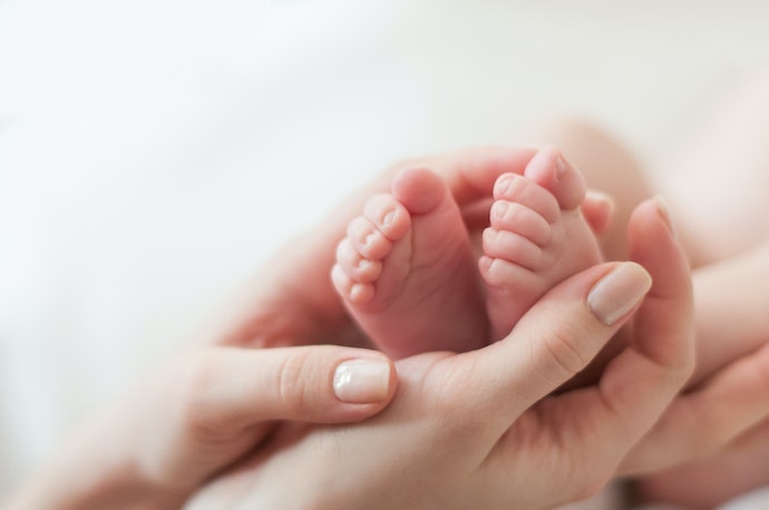 Pertimbangkan deterjen baju bayi dengan klaim hypoallergenic atau aman untuk kulit sensitif