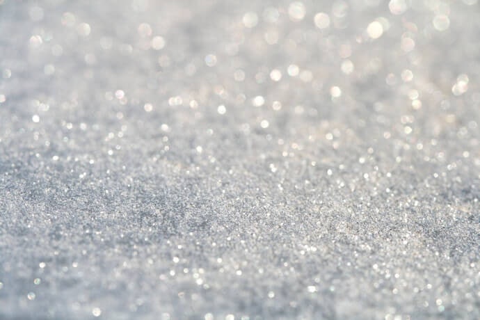 Periksa juga apakah terdapat efek glitter atau shimmer