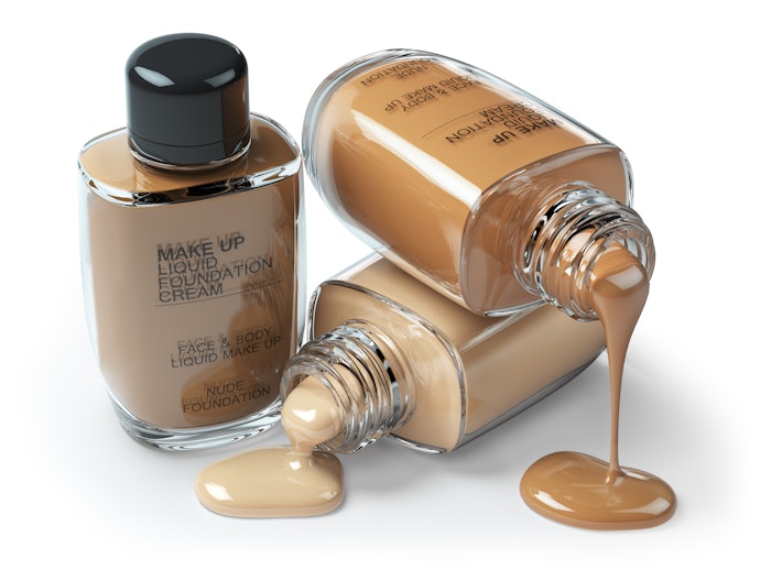 Jika ingin yang mudah full coverage, pilih liquid foundation
