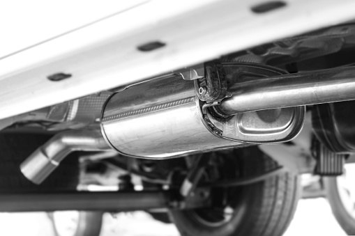 Untuk mendapatkan performa terbaik, pastikan ukuran pipa inlet dan muffler kompatibel dengan mobil